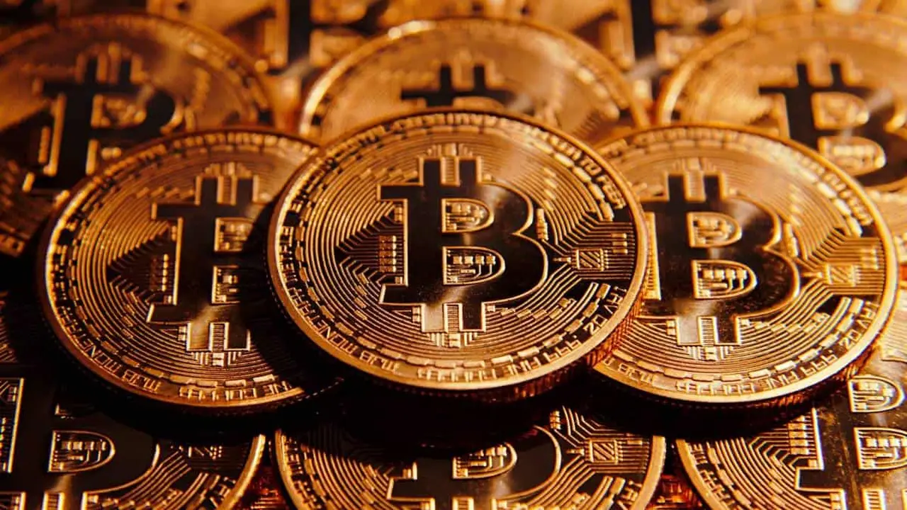 92 ألف دولار.. أسعار البيتكوين تعمق خسائر العملات المشفرة في تعاملات الثلاثاء